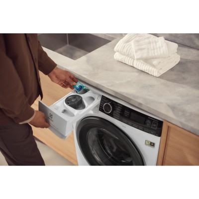 Пральна машина ELECTROLUX EW6F3414UU Пральна машина ELECTROLUX EW6F3414UU
