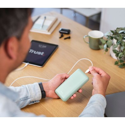 Акумулятор портативний літій-іонний power bank Trust Redoh, 20000мА·год, USB-A/2хUSB-C, 18W, QC 3.0, PD, зелений