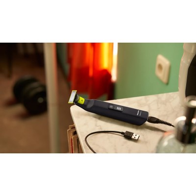 Бритва електр. Philips OneBlade Pro 360, Li-Ion, сух.+волог., індикатор заряду, чорний (QP6542/15) Бритва електр. Philips OneBlade Pro 360, Li-Ion, сух.+волог., індикатор заряду, чорний (QP6542/15)