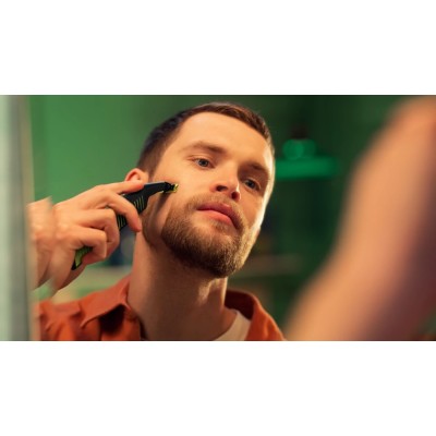 Бритва електр. Philips OneBlade Pro, Li-Ion, сух.+волог., індикатор заряду, чорний (QP6506/15) Бритва електр. Philips OneBlade Pro, Li-Ion, сух.+волог., індикатор заряду, чорний (QP6506/15)