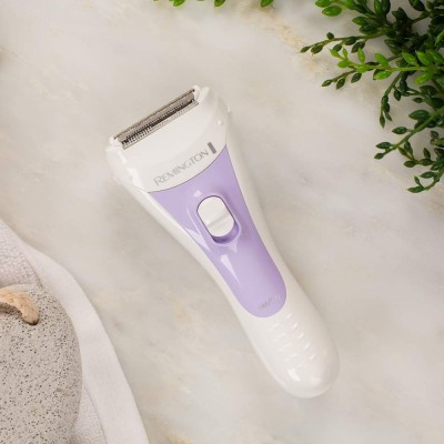 Бритва електр. Remington сіткова Smooth&Silky, АААx2, сух.+волог., жіночий тример, біло-фіолетовий (WSF5060)
