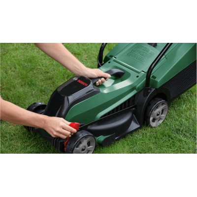 Газонокосарка акумуляторна Bosch CityMower 18V-32-300 18В 32см 31л 30-60мм 8.8кг без АКБ і ЗП Газонокосарка акумуляторна Bosch CityMower 18V-32-300 18В 32см 31л 30-60мм 8.8кг без АКБ і ЗП