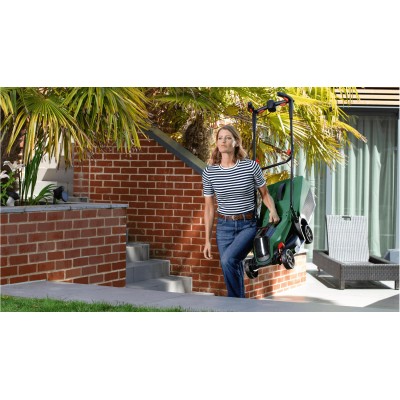Газонокосарка акумуляторна Bosch CityMower 18V-32-300 18В 32см 31л 30-60мм 8.8кг без АКБ і ЗП Газонокосарка акумуляторна Bosch CityMower 18V-32-300 18В 32см 31л 30-60мм 8.8кг без АКБ і ЗП
