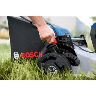 Газонокосарка акумуляторна Bosch GRA 18V2-460 18В 46см 60л 30-70мм 23кг без АКБ та ЗП Газонокосарка акумуляторна Bosch GRA 18V2-460 18В 46см 60л 30-70мм 23кг без АКБ та ЗП