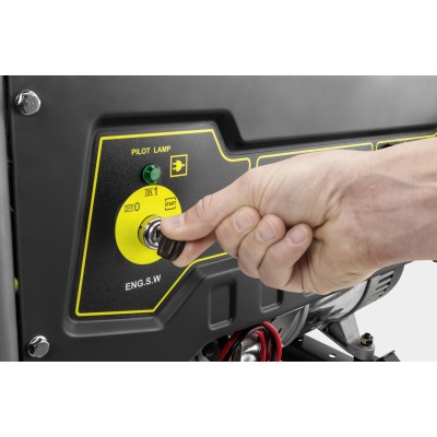 Генератор бензиновий Karcher PGG 8/3, 380В (3 фази), електростарт, 7/7.5кВт, AVR, 89.7кг (1.042-209.0) Генератор бензиновий Karcher PGG 8/3, 380В (3 фази), електростарт, 7/7.5кВт, AVR, 89.7кг (1.042-209.0)