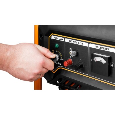 Генератор бензиновий Neo Tools 230В (1 фаза), 2.8/3кВт, електростарт, AVR, 45кг (04-730) Генератор бензиновий Neo Tools 230В (1 фаза), 2.8/3кВт, електростарт, AVR, 45кг (04-730)