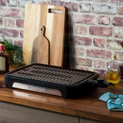 Гриль George Foreman барбекю Smokeless BBQ Grill 1606Вт, темп. режимів-3, з`ємні пластини, пластик, чорний (25850-56) Гриль George Foreman барбекю Smokeless BBQ Grill 1606Вт, темп. режимів-3, з`ємні пластини, пластик, чорний (25850-56)