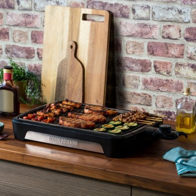 Гриль George Foreman барбекю Smokeless BBQ Grill 1606Вт, темп. режимів-3, з`ємні пластини, пластик, чорний (25850-56) Гриль George Foreman барбекю Smokeless BBQ Grill 1606Вт, темп. режимів-3, з`ємні пластини, пластик, чорний (25850-56)