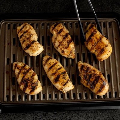 Гриль George Foreman барбекю Smokeless BBQ Grill 1606Вт, темп. режимів-3, з`ємні пластини, пластик, чорний (25850-56) Гриль George Foreman барбекю Smokeless BBQ Grill 1606Вт, темп. режимів-3, з`ємні пластини, пластик, чорний (25850-56)