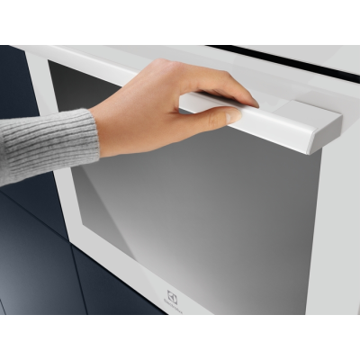 Духова шафа Electrolux електрична, 65л, A, дисплей, конвекція, телескопічні напрямні, білий (EOF5F50BV)