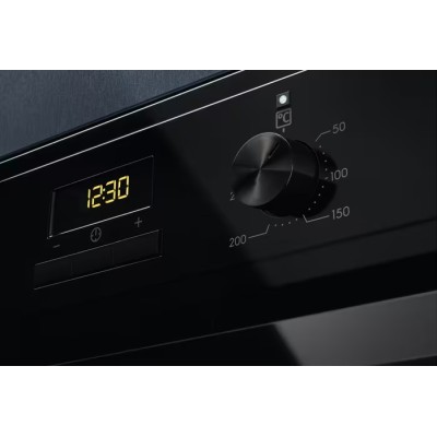 Духова шафа Electrolux електрична, 65л, A, дисплей, конвекція, телескопічні напрямні, чорний (EOF3H50BK)