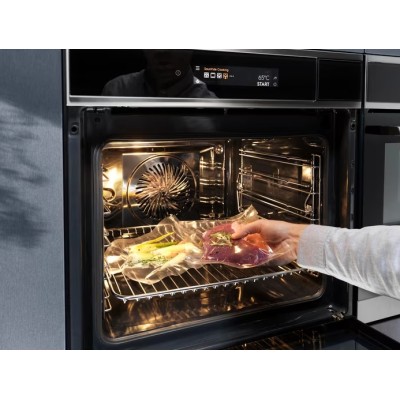 Духова шафа Electrolux електрична, 70л, A++, пара, дисплей, конвекція, внутрішня камера, ф-ція пароварки, чорний (KOAAS31CX)