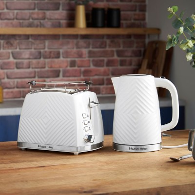 Електрочайник Russell Hobbs Groove White 1.7л, Strix, пластик, білий (26381-70) Електрочайник Russell Hobbs Groove White 1.7л, Strix, пластик, білий (26381-70)