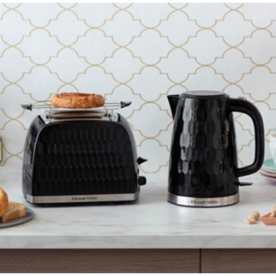 Електрочайник Russell Hobbs Honeycomb 1.7л, пластик, чорний (26051-70) Електрочайник Russell Hobbs Honeycomb 1.7л, пластик, чорний (26051-70)