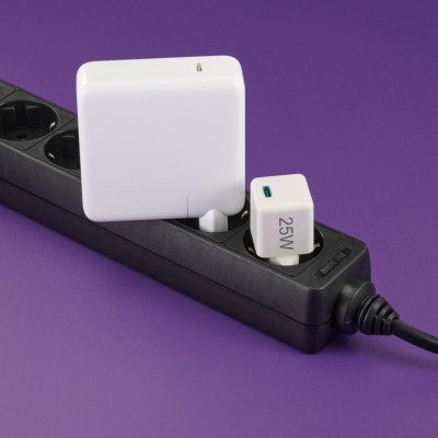 Зарядний пристрій мережевий Hama 25Вт USB-С, PD, білий Зарядний пристрій мережевий Hama 25Вт USB-С, PD, білий