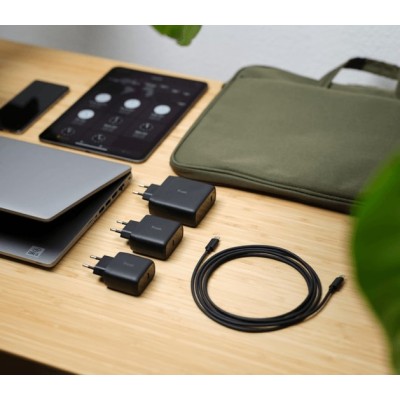 Зарядний пристрій мережевий Trust Maxo 65Вт, USB-C PD, чорний (24817_TRUST) Зарядний пристрій мережевий Trust Maxo 65Вт, USB-C PD, чорний (24817_TRUST)