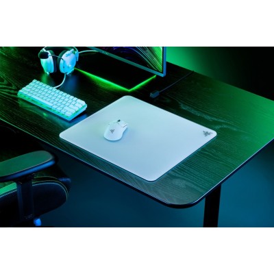 Ігрова поверхня Razer Atlas, L (450x400x5мм), білий (RZ02-04890200-R3M1) Ігрова поверхня Razer Atlas, L (450x400x5мм), білий (RZ02-04890200-R3M1)