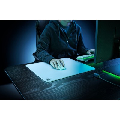 Ігрова поверхня Razer Atlas, L (450x400x5мм), білий (RZ02-04890200-R3M1) Ігрова поверхня Razer Atlas, L (450x400x5мм), білий (RZ02-04890200-R3M1)