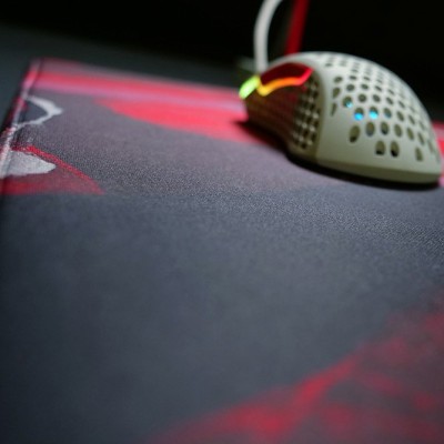 Ігрова поверхня Xtrfy GP4 Abstract Retro, L (460 x 400 x 4мм), червоний (XG-GP4-L-RETRO) Ігрова поверхня Xtrfy GP4 Abstract Retro, L (460 x 400 x 4мм), червоний (XG-GP4-L-RETRO)
