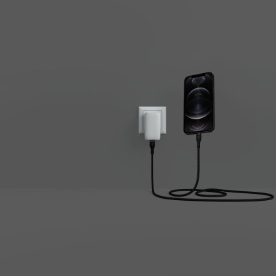 Кабель USB-C > Lightning заряджання/синхронізації Belkin 1м, Type-C, плетений, силіконовий, з ремінцем на магніті, чорний (CAA01