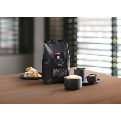 Кава Miele зерна Black Edition Selection Brazil, 500г, 100% арабіка Кава Miele зерна Black Edition Selection Brazil, 500г, 100% арабіка