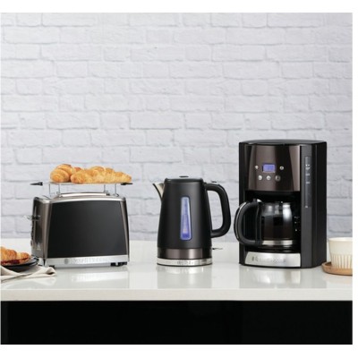 Кавоварка Russell Hobbs крапельна Matte Black, 1.8л, мелена, LED-дисплей, чорний (26160-56) Кавоварка Russell Hobbs крапельна Matte Black, 1.8л, мелена, LED-дисплей, чорний (26160-56)