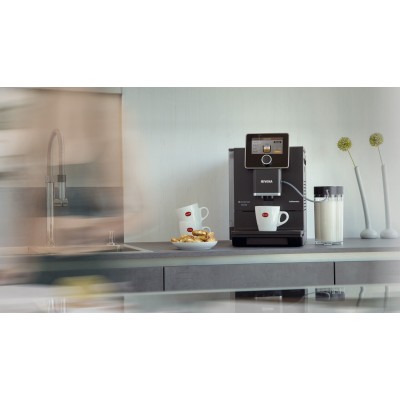 Кавомашина NIVONA CafeRomatica 2.2л, зерно + мелена, автомат.капучинатор, авторецептів - 9, чорний (NICR960) Кавомашина NIVONA CafeRomatica 2.2л, зерно + мелена, автомат.капучинатор, авторецептів - 9, чорний (NICR960)