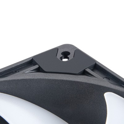 Корпусний вентилятор SilverStone Vista VS140B ARGB, 140мм, 1600rpm, 4pin PWM, 3pin +5VARGB, 30.8dBa, чорний Корпусний вентилятор SilverStone Vista VS140B ARGB, 140мм, 1600rpm, 4pin PWM, 3pin +5VARGB, 30.8dBa, чорний