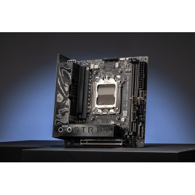 Материнcька плата ASUS ROG STRIX X870-I GAMING WIFI sAM5 X870 2xDDR5 M.2 HDMI WiFi BT mITX (90MB1IW0-M0EAY0) Материнcька плата ASUS ROG STRIX X870-I GAMING WIFI sAM5 X870 2xDDR5 M.2 HDMI WiFi BT mITX (90MB1IW0-M0EAY0)