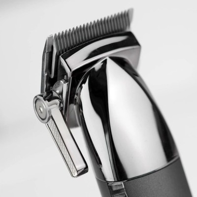 Машинка для стриження Babyliss, мережа+акум., вібраційний мотор, насадок-10, кейс, чохол, гребінець у компл., сталь, сірий (E996 Машинка для стриження Babyliss, мережа+акум., вібраційний мотор, насадок-10, кейс, чохол, гребінець у компл., сталь, сірий (E996