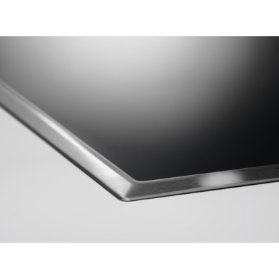 Варильна поверхня Electrolux електрична склокерамічна, 60см, чорний (EHF6240XXK)
