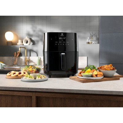 Мультипіч Electrolux 1800Вт, чаша-6.8л, сенсорне керування, 6 авто. програм, пара, пластик, чорний (EAF7SB) Мультипіч Electrolux 1800Вт, чаша-6.8л, сенсорне керування, 6 авто. програм, пара, пластик, чорний (EAF7SB)