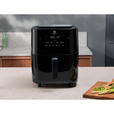 Мультипіч Electrolux 1800Вт, чаша-6.8л, сенсорне керування, 6 авто. програм, пара, пластик, чорний (EAF7SB) Мультипіч Electrolux 1800Вт, чаша-6.8л, сенсорне керування, 6 авто. програм, пара, пластик, чорний (EAF7SB)