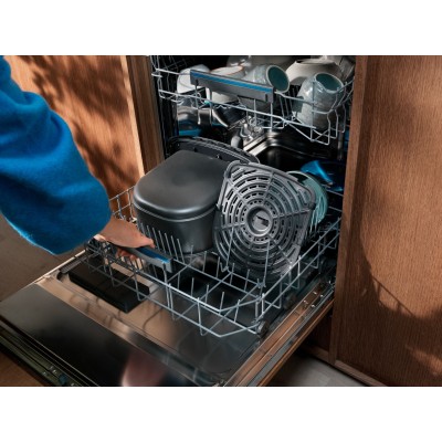 Мультипіч Electrolux 1800Вт, чаша-6.8л, сенсорне керування, 6 авто. програм, пара, пластик, чорний (EAF7SB) Мультипіч Electrolux 1800Вт, чаша-6.8л, сенсорне керування, 6 авто. програм, пара, пластик, чорний (EAF7SB)