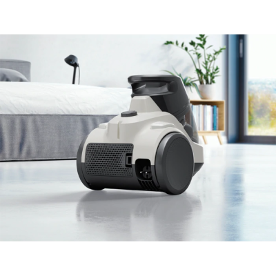 Пилосос Electrolux контейнерний, 750Вт, конт пил -1.8л, HEPA12, 3 насадки, білий (EC41-2SW)
