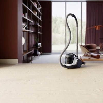 Пилосос Electrolux контейнерний, 800Вт, конт пил -1.3л, HEPA12, 3 насадки, білий (ECC21-2IW) Пилосос Electrolux контейнерний, 800Вт, конт пил -1.3л, HEPA12, 3 насадки, білий (ECC21-2IW)