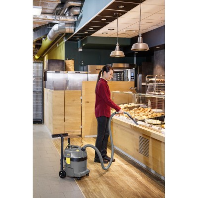 Пилосос професійний Karcher NT 22/1 Ap, 1300Вт, 249мБар, контейнер 22л, 5.7кг (1.378-600.0) Пилосос професійний Karcher NT 22/1 Ap, 1300Вт, 249мБар, контейнер 22л, 5.7кг (1.378-600.0)