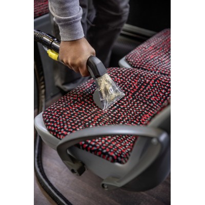 Пилосос професійний миючий Karcher Puzzi 8/1, 1200Вт, 270мБар, контейнер 8/7л, 8.6кг (1.100-240.0) Пилосос професійний миючий Karcher Puzzi 8/1, 1200Вт, 270мБар, контейнер 8/7л, 8.6кг (1.100-240.0)