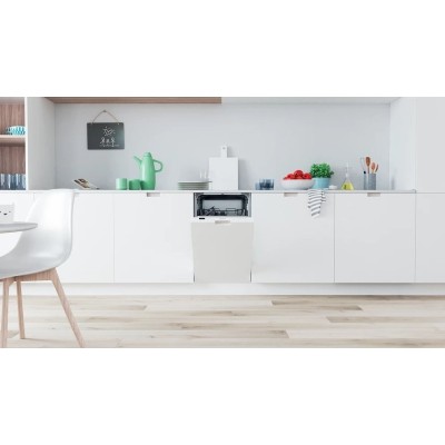 Посудомийна машина Indesit вбудовувана, 10компл., A+, 45см, дисплей, білий (DSIC3M19) Посудомийна машина Indesit вбудовувана, 10компл., A+, 45см, дисплей, білий (DSIC3M19)