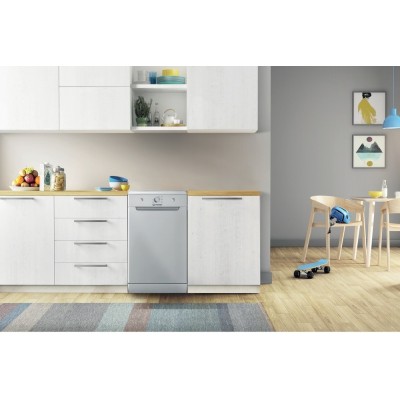 Посудомийна машина Indesit, 10компл., A+, 45см, сріблястий (DSCFE1B10SRU) Посудомийна машина Indesit, 10компл., A+, 45см, сріблястий (DSCFE1B10SRU)