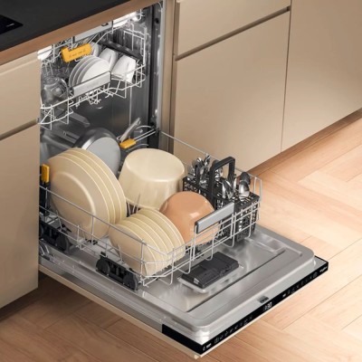 Посудомийна машина Whirlpool вбудована, 14компл., A+++, 60см, дисплей, 3й кошик, білий (W8IHF58TU)
