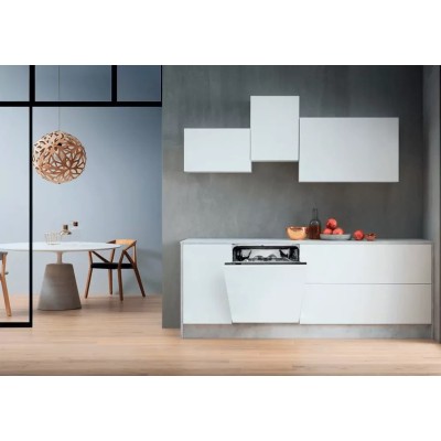 Посудомийна машина Whirlpool вбудована, 14компл., A+++, 60см, дисплей, інвертор, білий (WIO3C33E6.5)