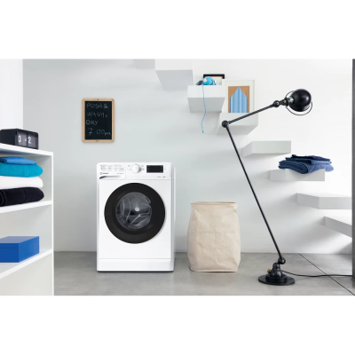 Пральна машина Indesit фронтальна, 6кг, 1000, A+++, 43см, дисплей, люк чорний, білий (OMTWSE61051WKUA) Пральна машина Indesit фронтальна, 6кг, 1000, A+++, 43см, дисплей, люк чорний, білий (OMTWSE61051WKUA)