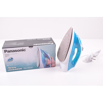 Праска PANASONIC, 1550Вт, 210мл, постійна пара - 15гр, керам. підошва, блакитний (NI-M250TGTW) Праска PANASONIC, 1550Вт, 210мл, постійна пара - 15гр, керам. підошва, блакитний (NI-M250TGTW)