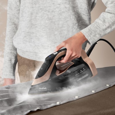 Праска Tefal Ultimate Power Pro, 3200Вт, 350мл, паровий удар -300гр, постійна пара - 85гр, керам. підошва, чорно-золотий (FV9E50 Праска Tefal Ultimate Power Pro, 3200Вт, 350мл, паровий удар -300гр, постійна пара - 85гр, керам. підошва, чорно-золотий (FV9E50