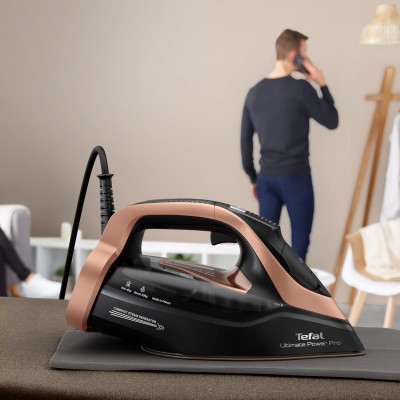 Праска Tefal Ultimate Power Pro, 3200Вт, 350мл, паровий удар -300гр, постійна пара - 85гр, керам. підошва, чорно-золотий (FV9E50 Праска Tefal Ultimate Power Pro, 3200Вт, 350мл, паровий удар -300гр, постійна пара - 85гр, керам. підошва, чорно-золотий (FV9E50