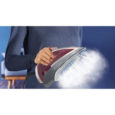 Праска Tefal Ultragliss Plus, 2800Вт, 270мл, паровий удар -260гр, постійна пара - 50гр, керам. підошва, бордово-сірий (FV6840E0) Праска Tefal Ultragliss Plus, 2800Вт, 270мл, паровий удар -260гр, постійна пара - 50гр, керам. підошва, бордово-сірий (FV6840E0)