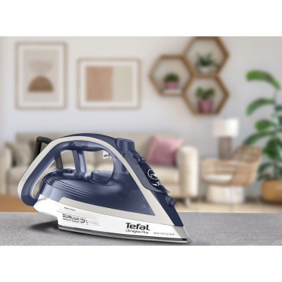Праска Tefal Ultragliss Plus, 2800Вт, 270мл, паровий удар -260гр, постійна пара - 50гр, керам. підошва, синій (FV6812E0) Праска Tefal Ultragliss Plus, 2800Вт, 270мл, паровий удар -260гр, постійна пара - 50гр, керам. підошва, синій (FV6812E0)