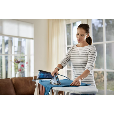 Праска-парогенератор Philips PerfectCare Compact, 2400Вт, 1500мл, паровий удар -420гр, постійна пара - 120гр, керам. підошва, си