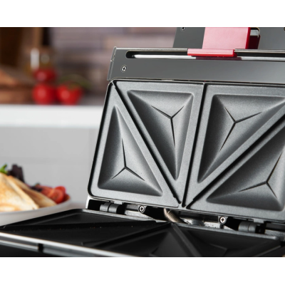 Сендвічмейкер Russell Hobbs, 750Вт, 1 пластина-сендвіч, корпус-пластик, чорний (26800-56) Сендвічмейкер Russell Hobbs, 750Вт, 1 пластина-сендвіч, корпус-пластик, чорний (26800-56)